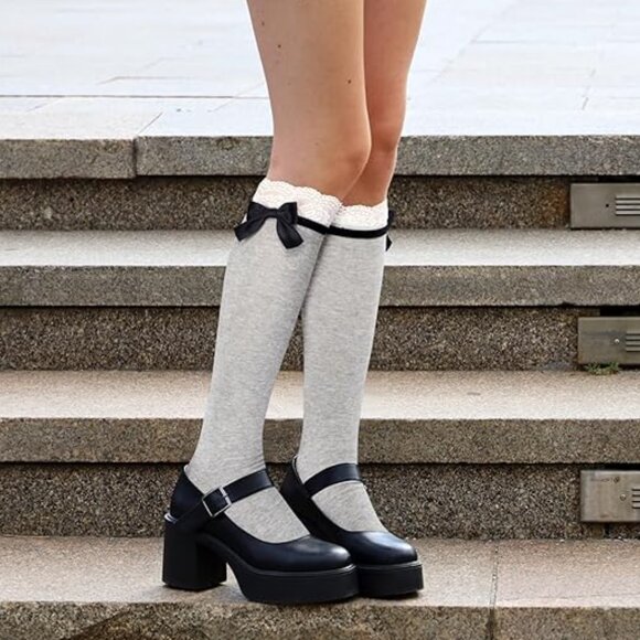 Bow Lace Ruffle Knee High Socks - Picture 2 of 4